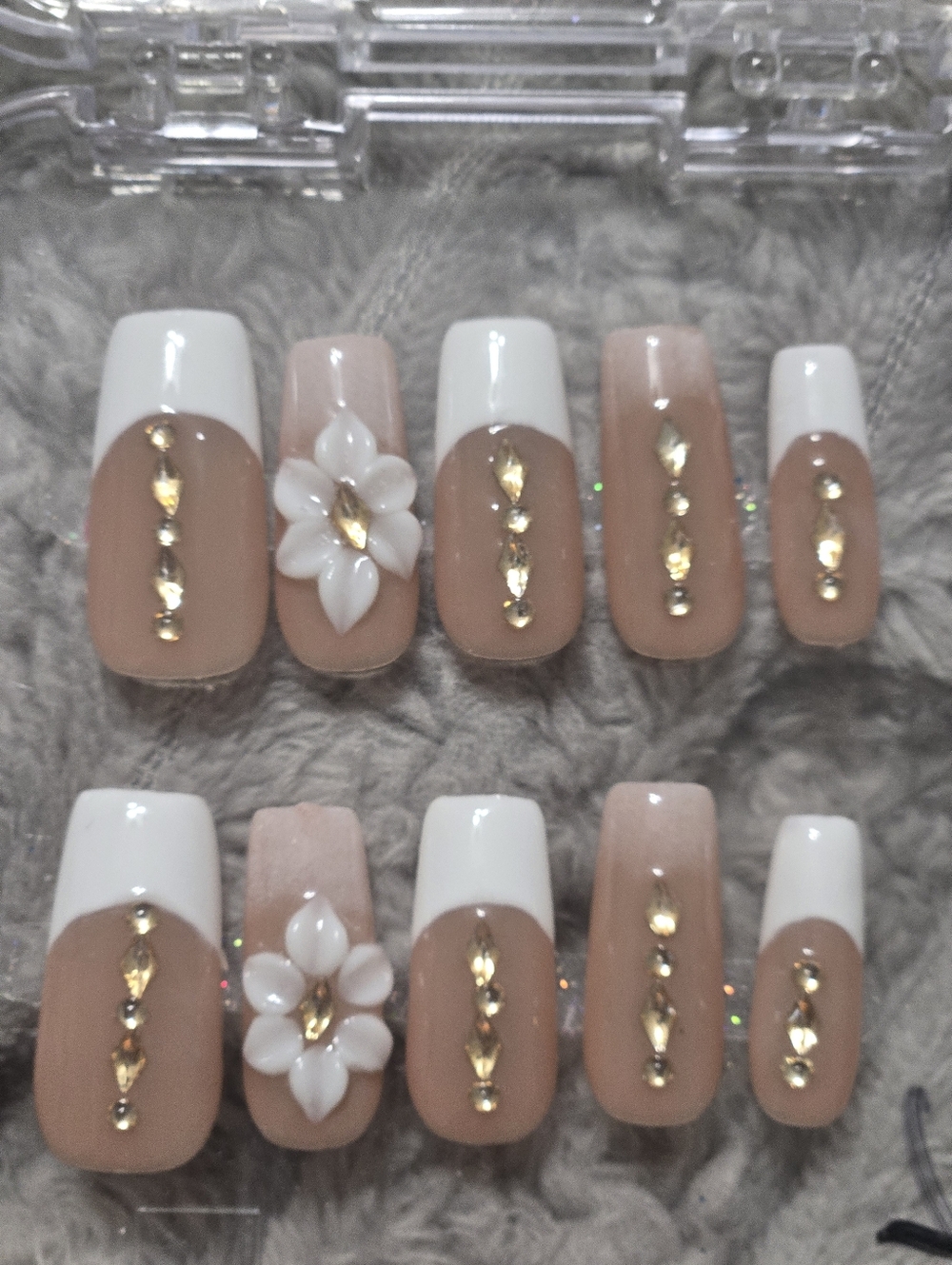 Nude French Tip Press-On Nail Set with White Floral Accent, Medium Length Square